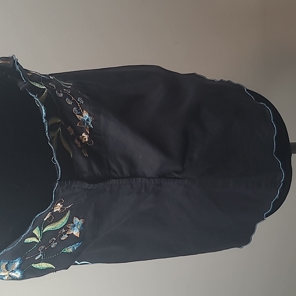 BCBG Women's Top - Picture 5 of 9